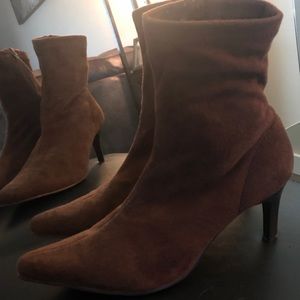 Victoria Secret Brown Suede Boots Sz 8